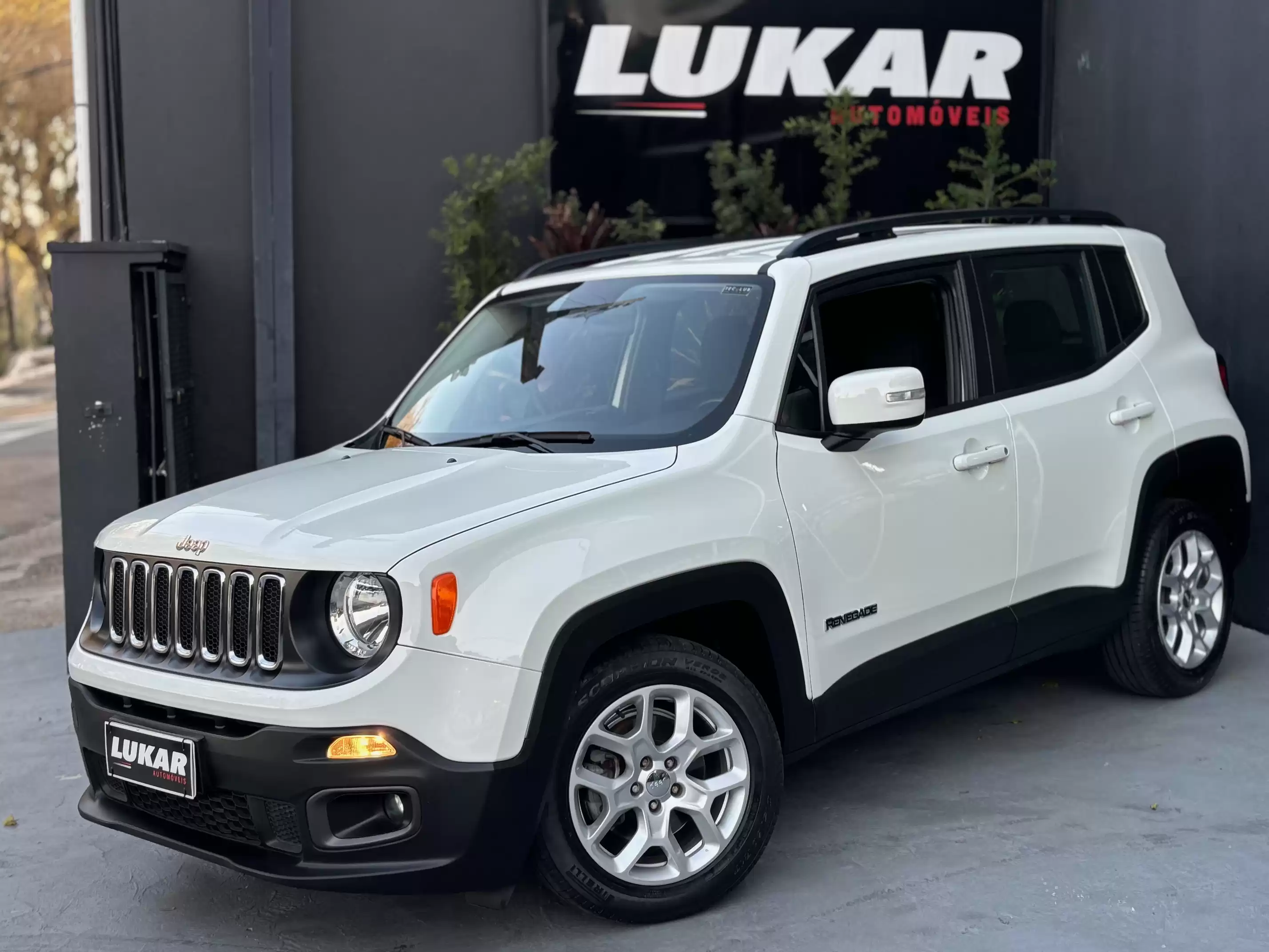 JEEP RENEGADE 1.8 16V FLEX LONGITUDE 4P AUTOMÁTICO